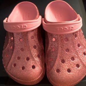 Girls Pink baya crocs